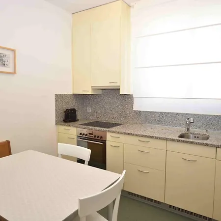 Apartmán 2br Flat Near And - Stardust 22
