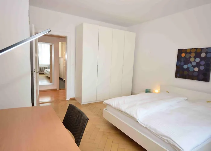 2br Flat Near And - Stardust 22 Zürich