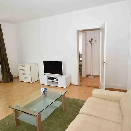 2br Flat Near And - Stardust 22 아파트 *