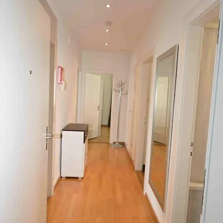2br Flat Near And - Stardust 22 Zurique